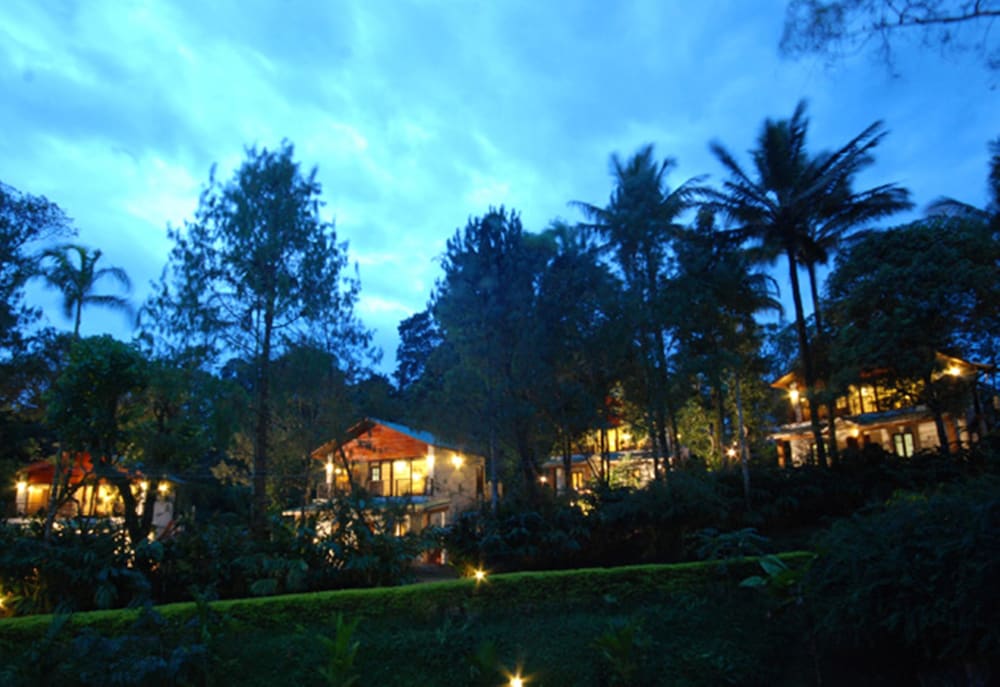 CARMELIA HAVENS 52/58