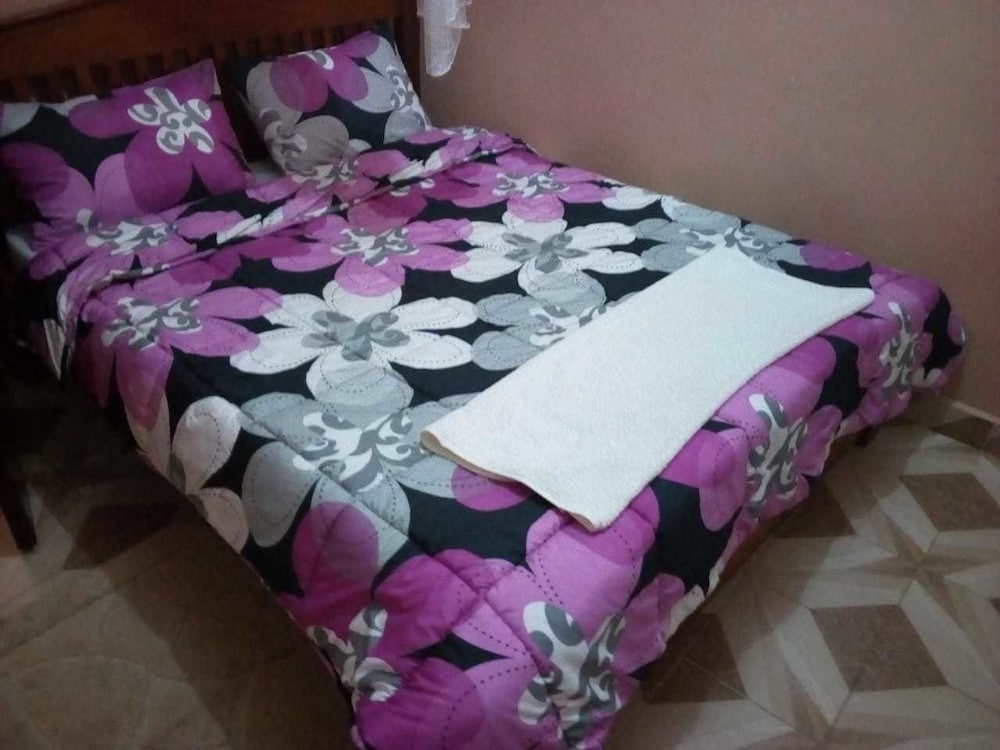 Batian Guest Hotel 7/18