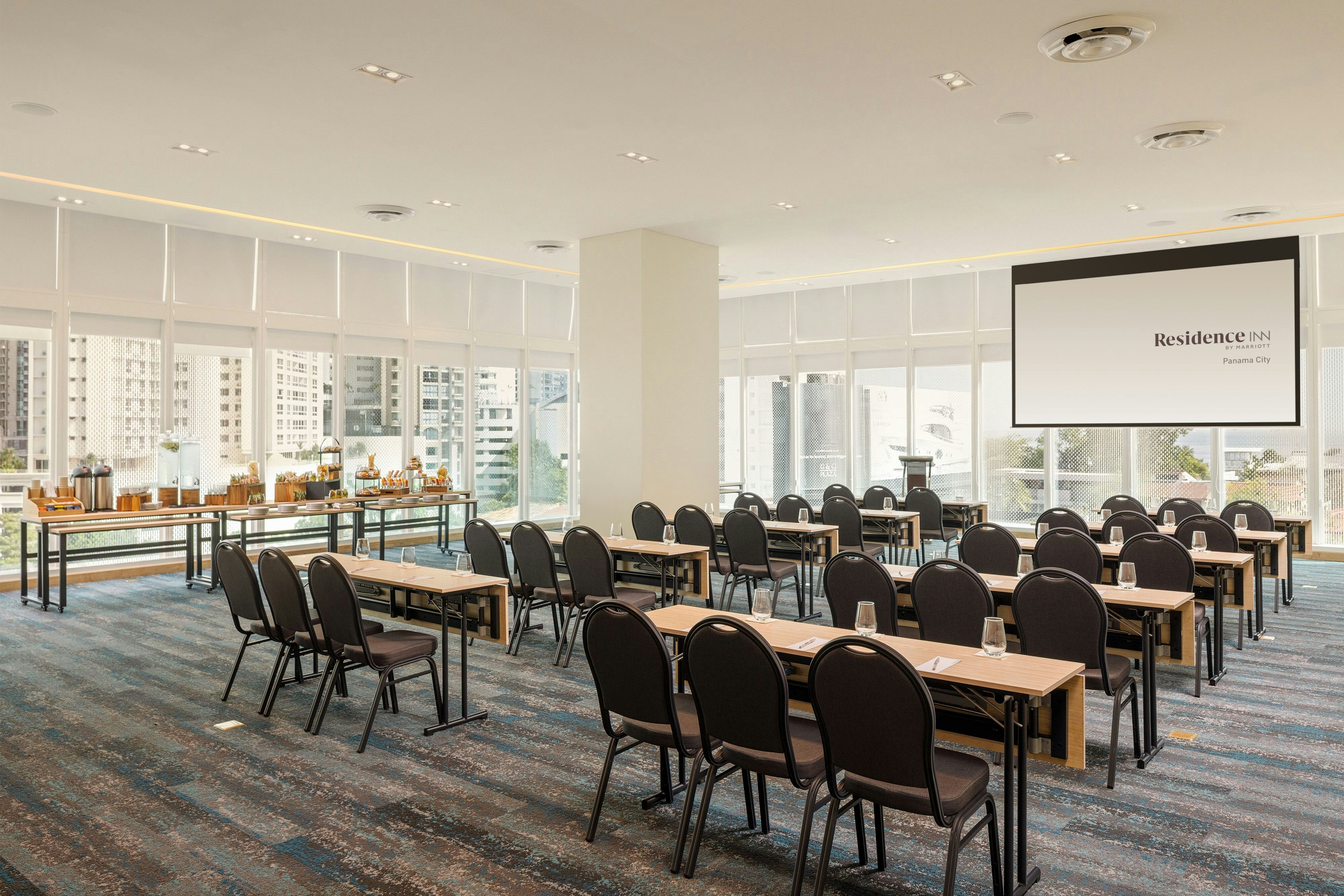 Residence Inn by Marriott Panama City 70/77