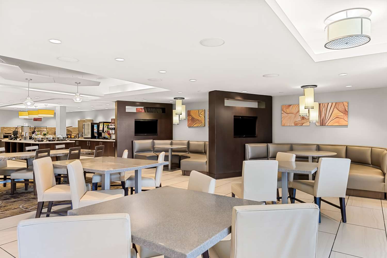 Best Western Plus At Lake Powell 15/25