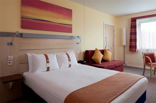 Holiday Inn Express Burnley 24/78
