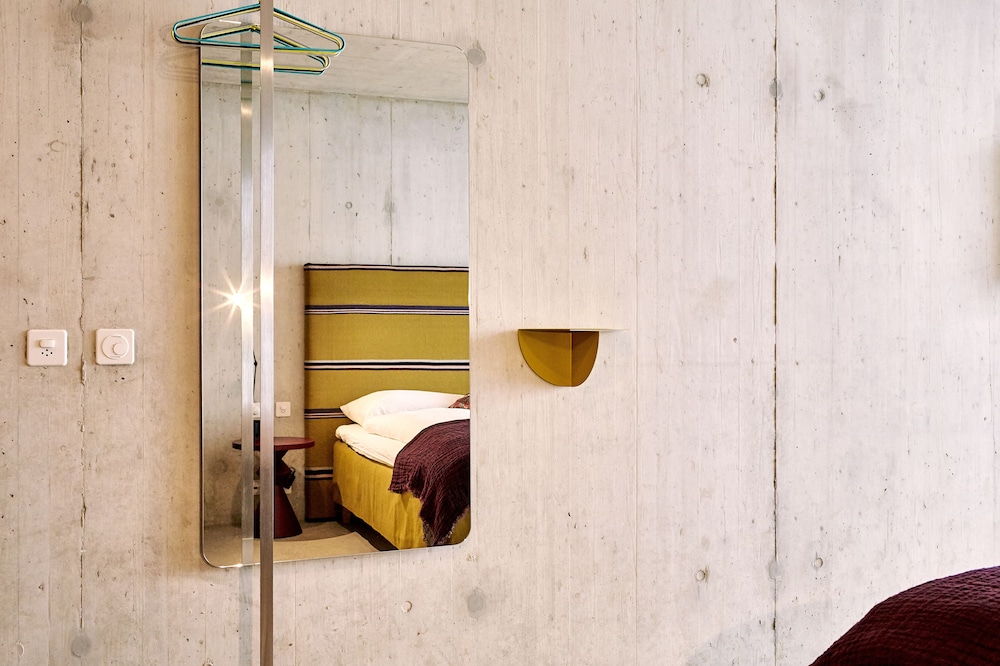 Nomad Design Lifestyle Hotel 27/73
