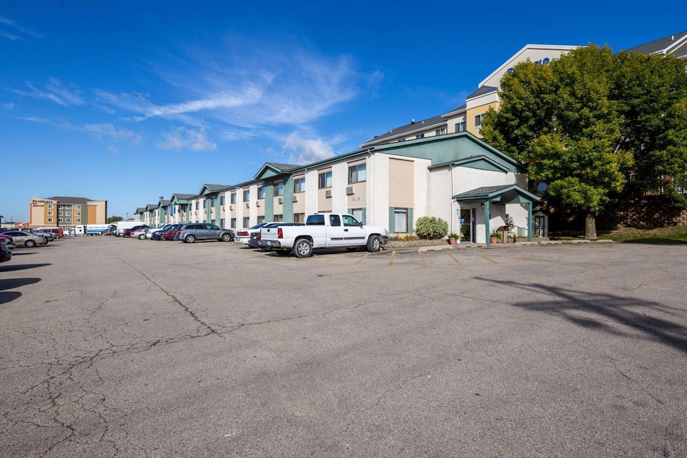 Motel6 Cedar Rapids, IA - Airport 49/57