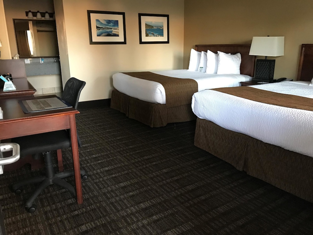 Best Western Lakewood 9/38