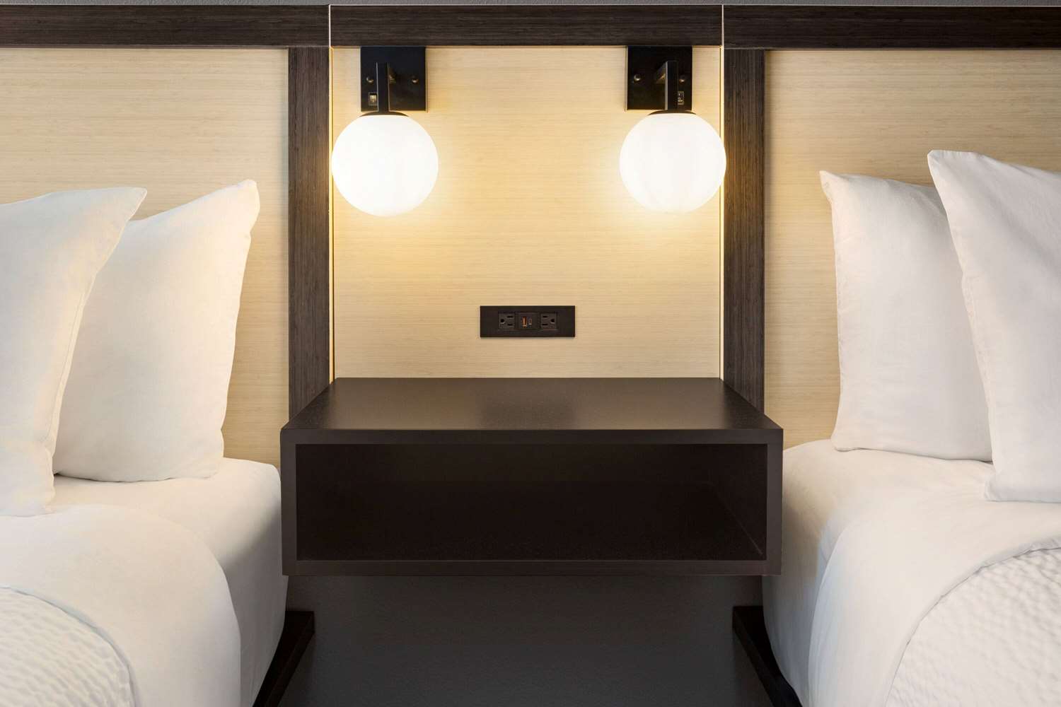 Ramada By Wyndham Marina 46/73