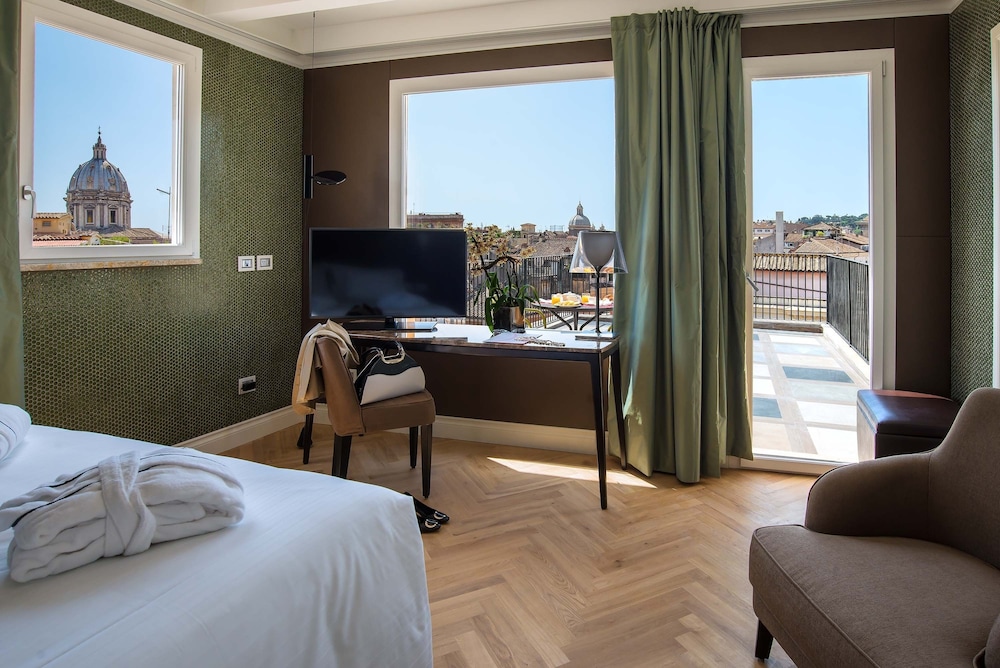 بنتهاوس بسرير كوين بإطلالة على المدينة بشرفة، Damaso Hotel 3/4