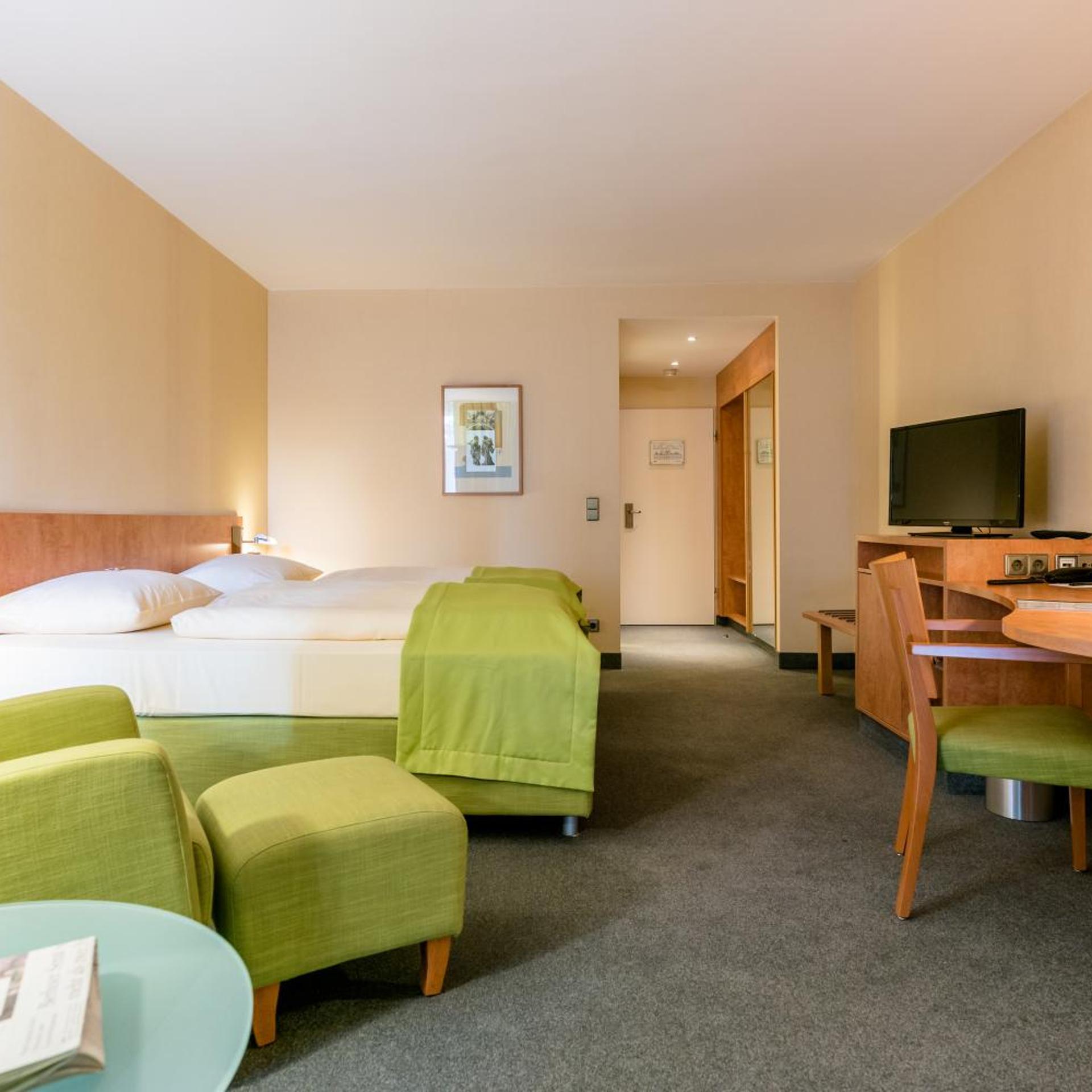 Schlosspark Hotel 33/50