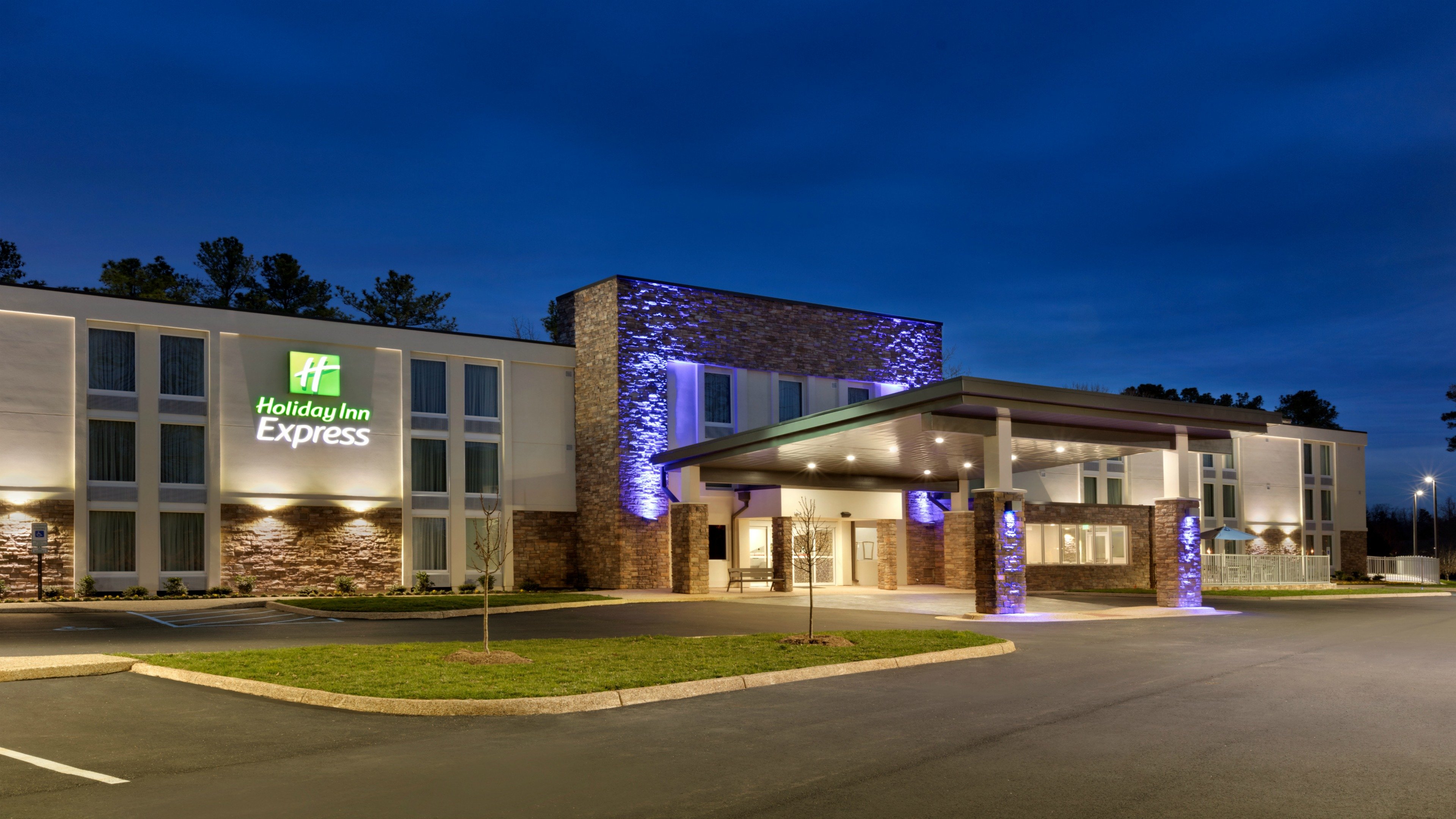 Holiday Inn Express Williamsburg Busch Gardens Area Ex Quality Inn At Kingsmill Busch Gardens Area 4/63