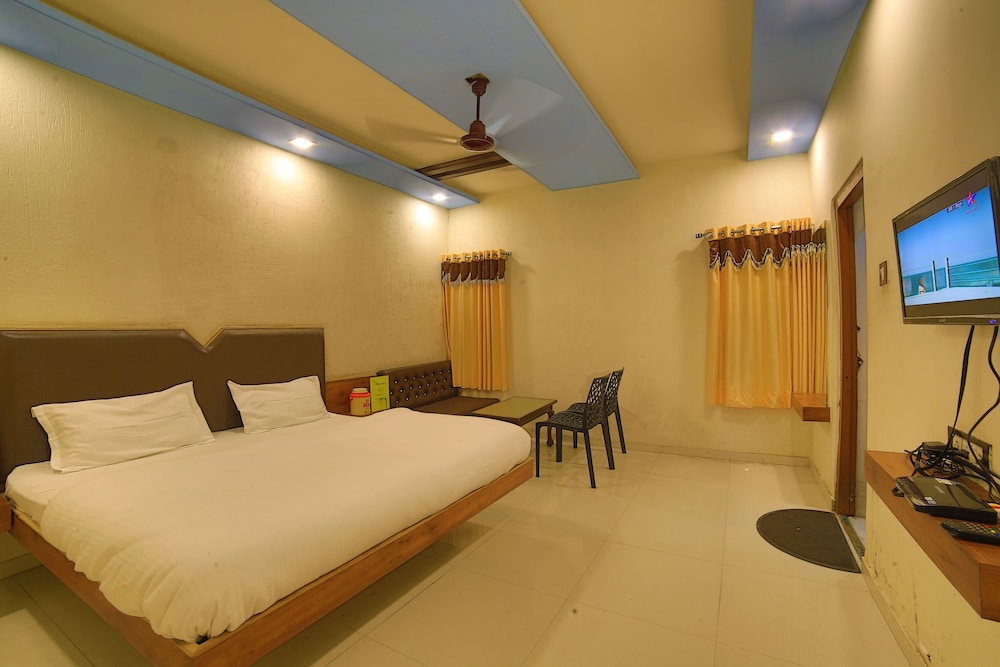 Hotel Mamta Palace 10/25