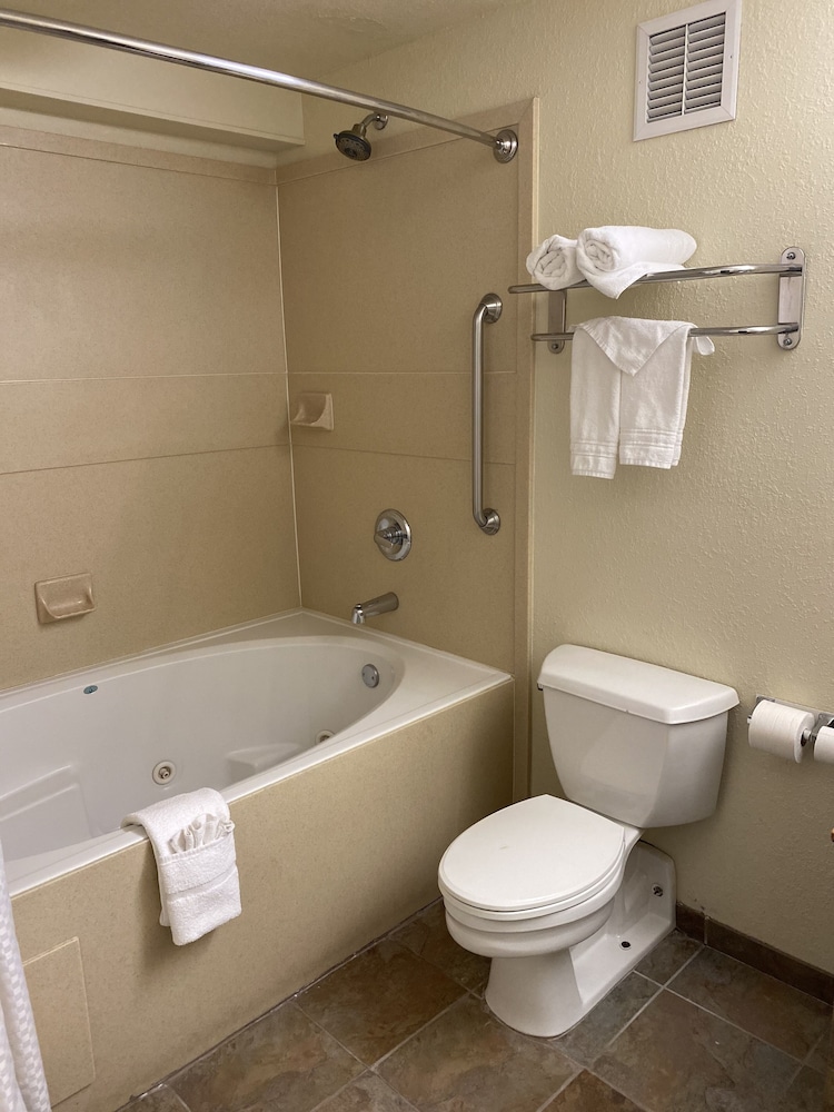 Days Inn by Wyndham Oklahoma City/Moore 15/30