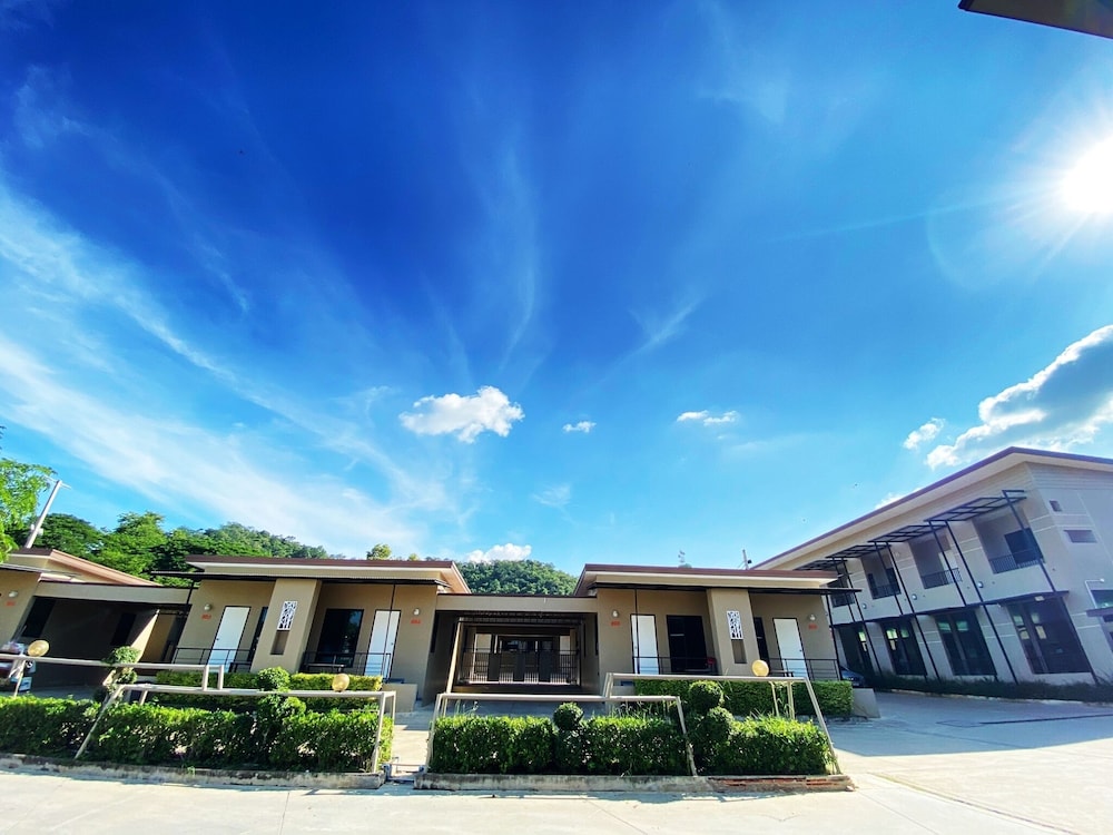 Maihom Villa 4/32
