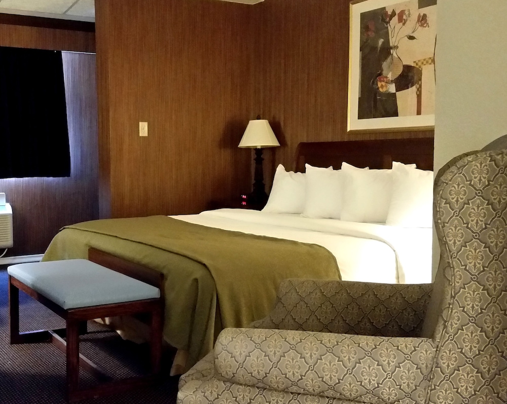 Travelodge by Wyndham Watertown 11/21