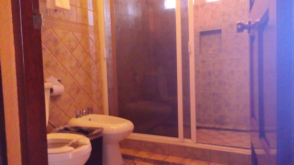 Hotel Villas and Suites Real Azteca 39/41