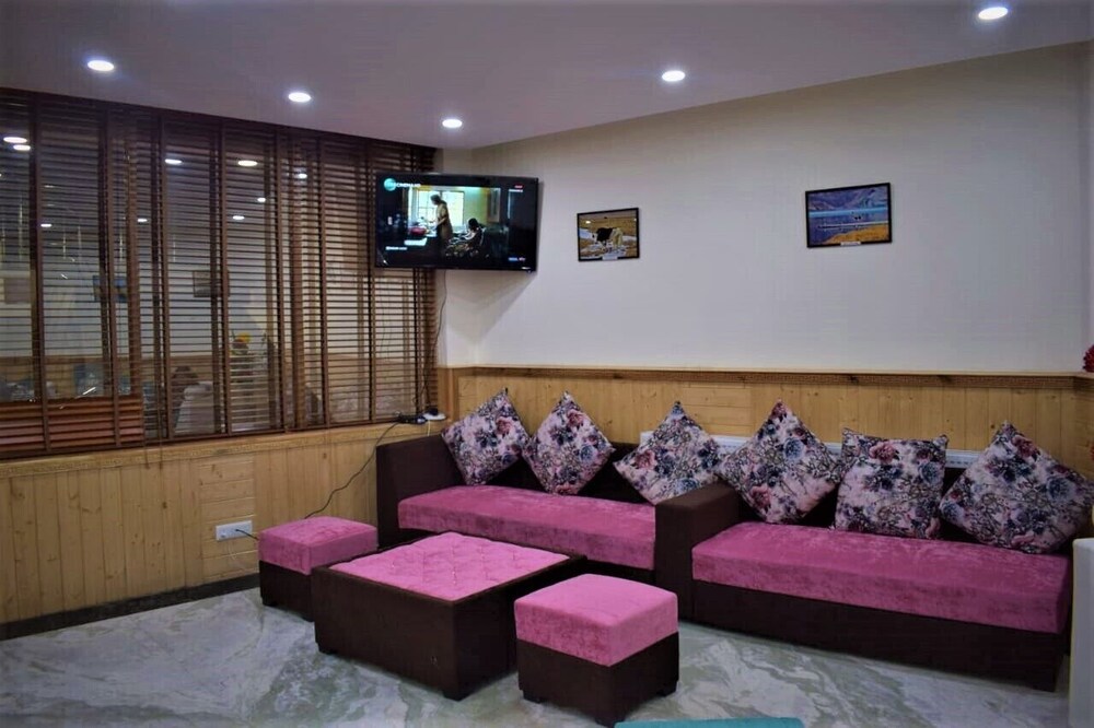 Grand Yasmin 22/30