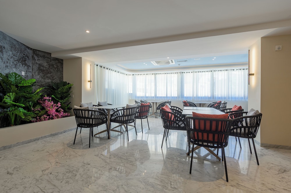 Xemxija Bay Hotel (ex Porto Azzurro) 51/66