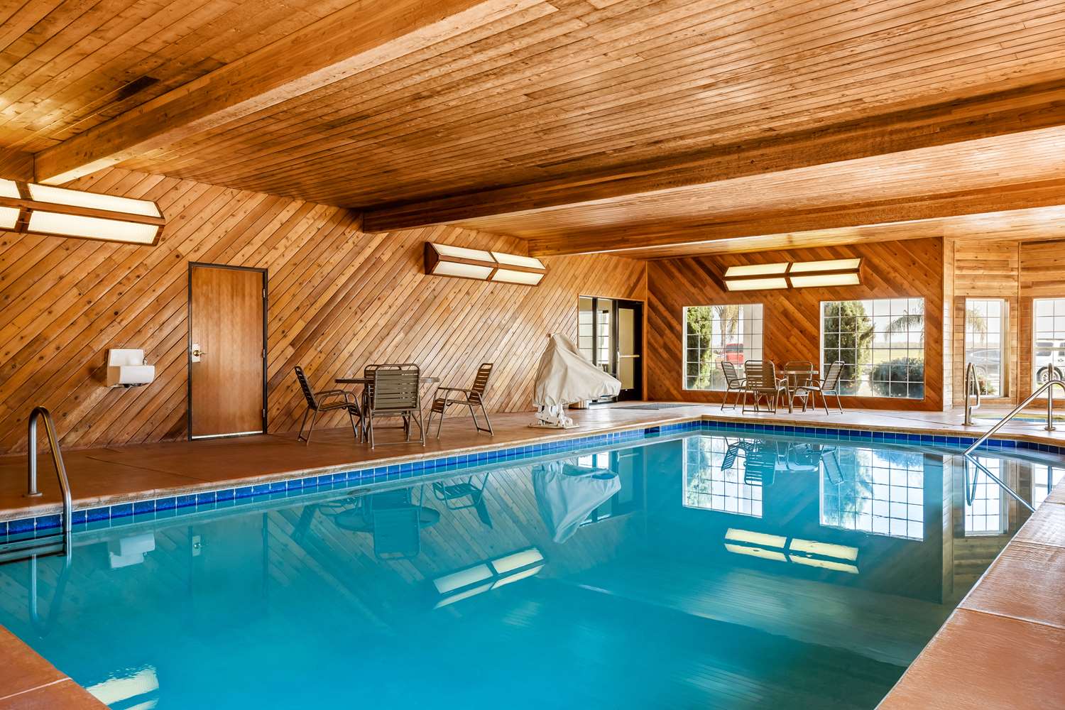 Best Western Liberty Inn 16/26