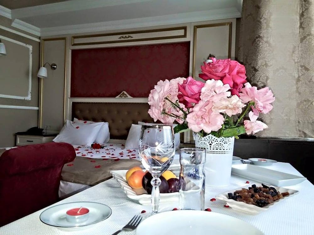 KADIKOY PARK SUITES. 24/32
