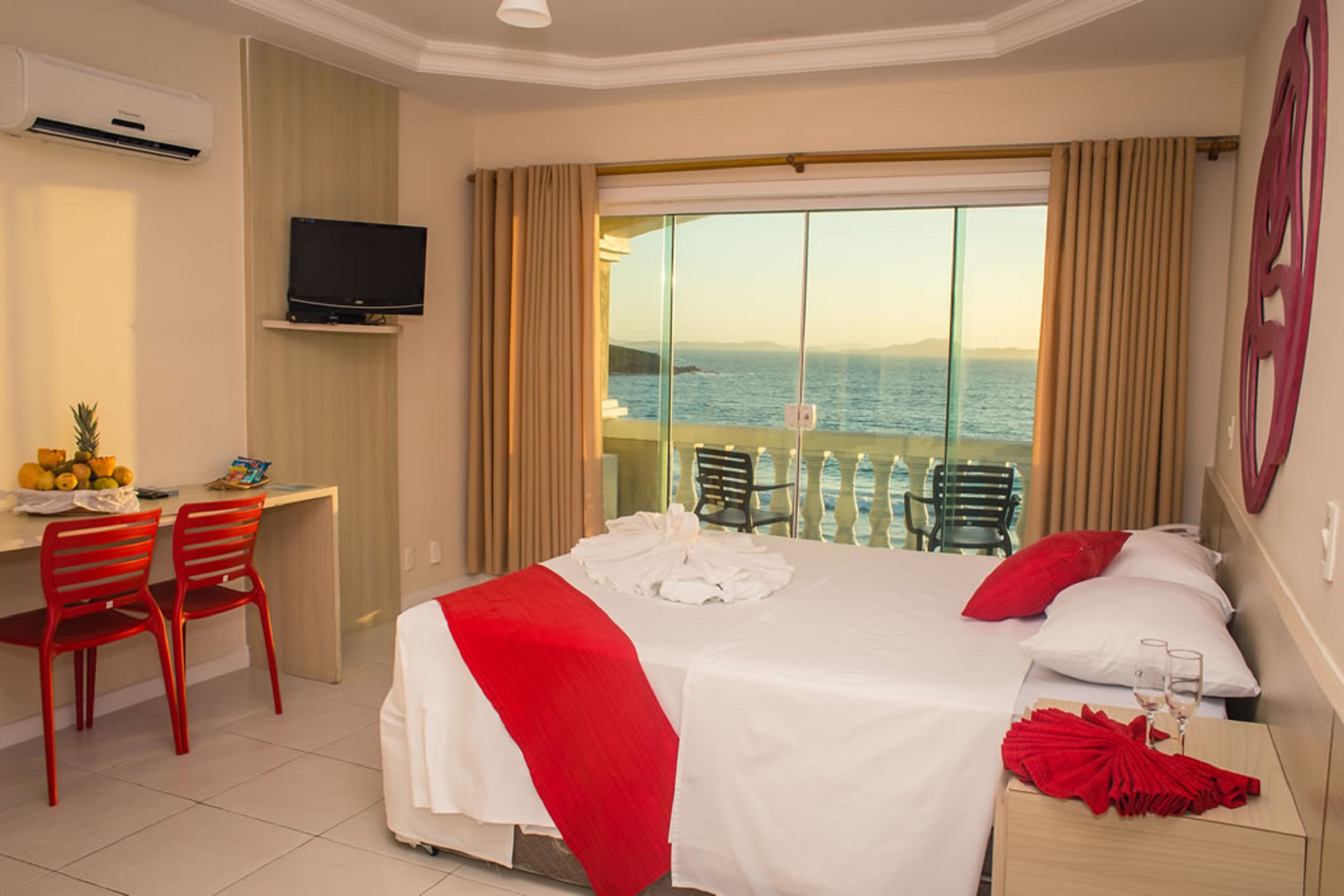 Ocean View Hotel 12/27