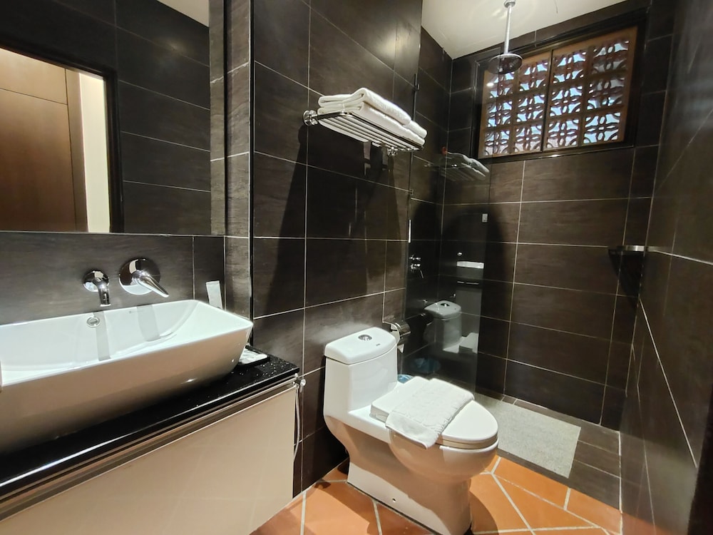 Riviera Suites Melaka 50/50