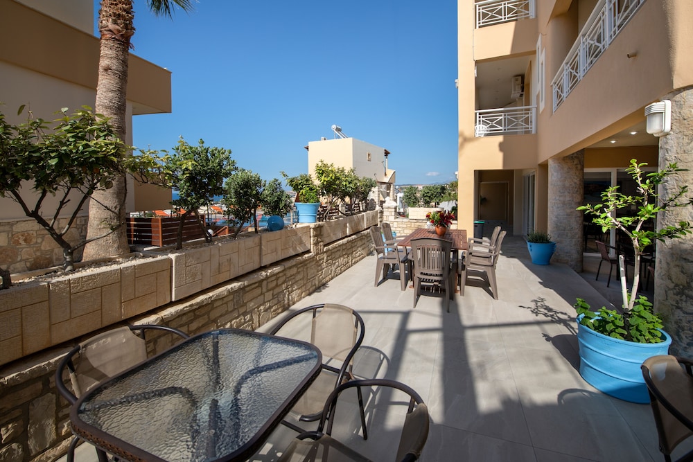 SUNRISE APARTMENTS CRETE 30/50