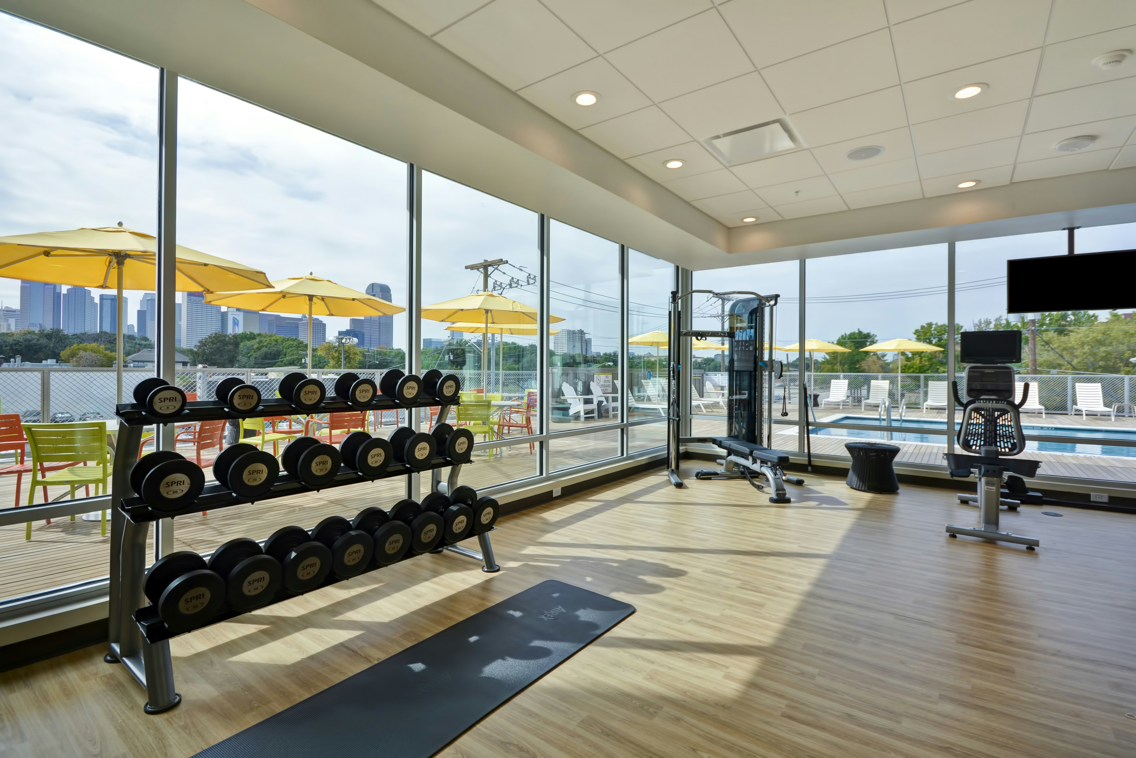 Home2 Suites by Hilton Dallas Downtown Baylor Scott & White 20/51