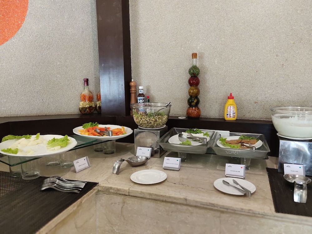 Days Hotel by Wyndham Jalandhar Jyoti Chowk 26/37