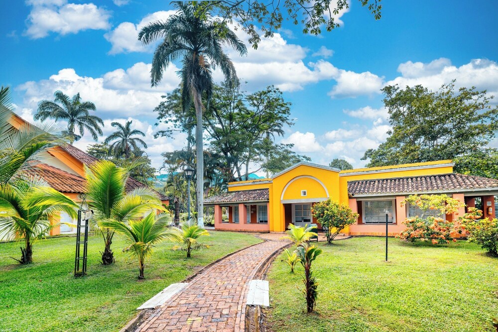 hotel las palmeras 45/50