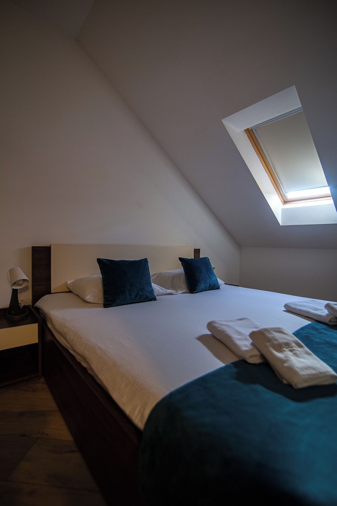 Central Inn Zlatibor 7/50