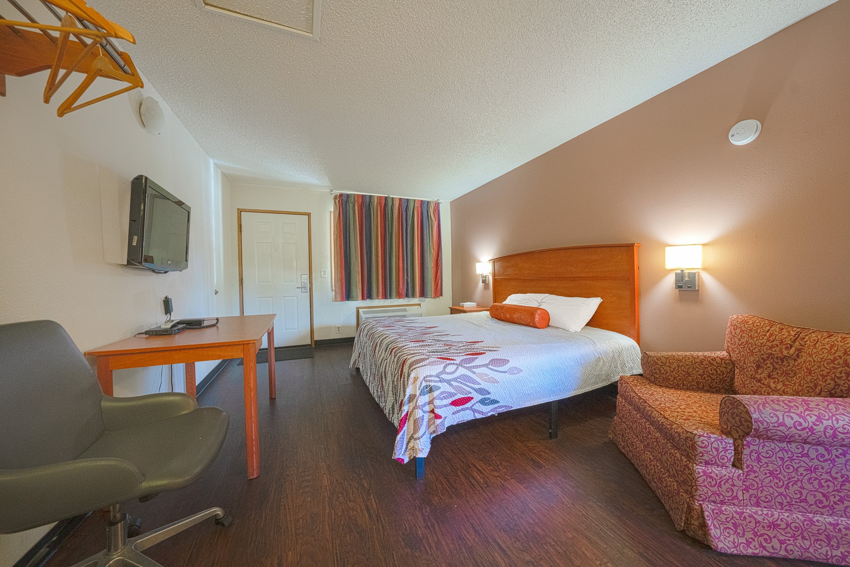 Budget Inn Gladstone By OYO - Portland/Clackamas 21/50