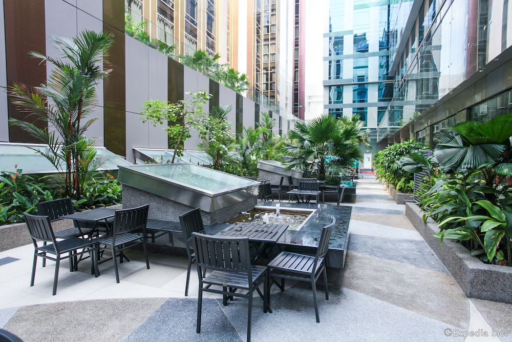 Hotel Chancellor at Orchard 20/35