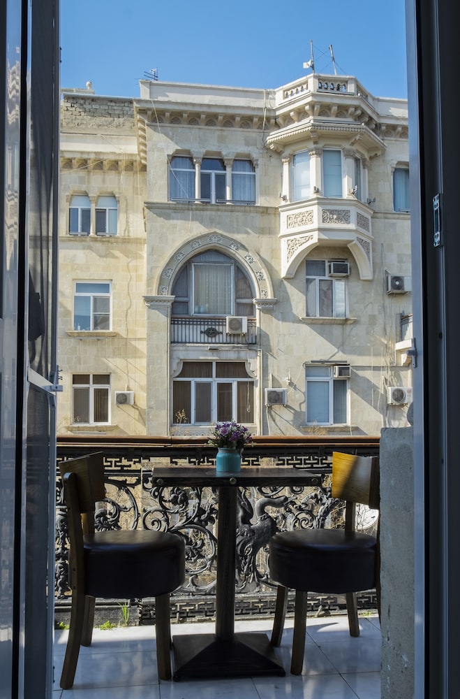Travel Inn Hostel 2/42