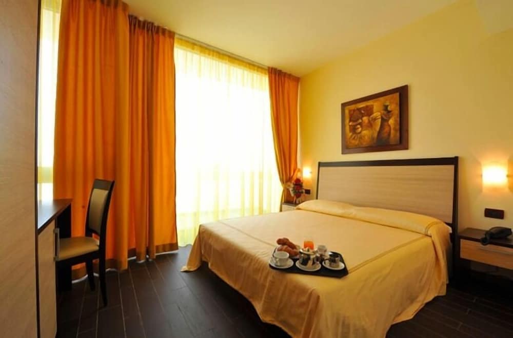 Nauticus Guest Room 10/41
