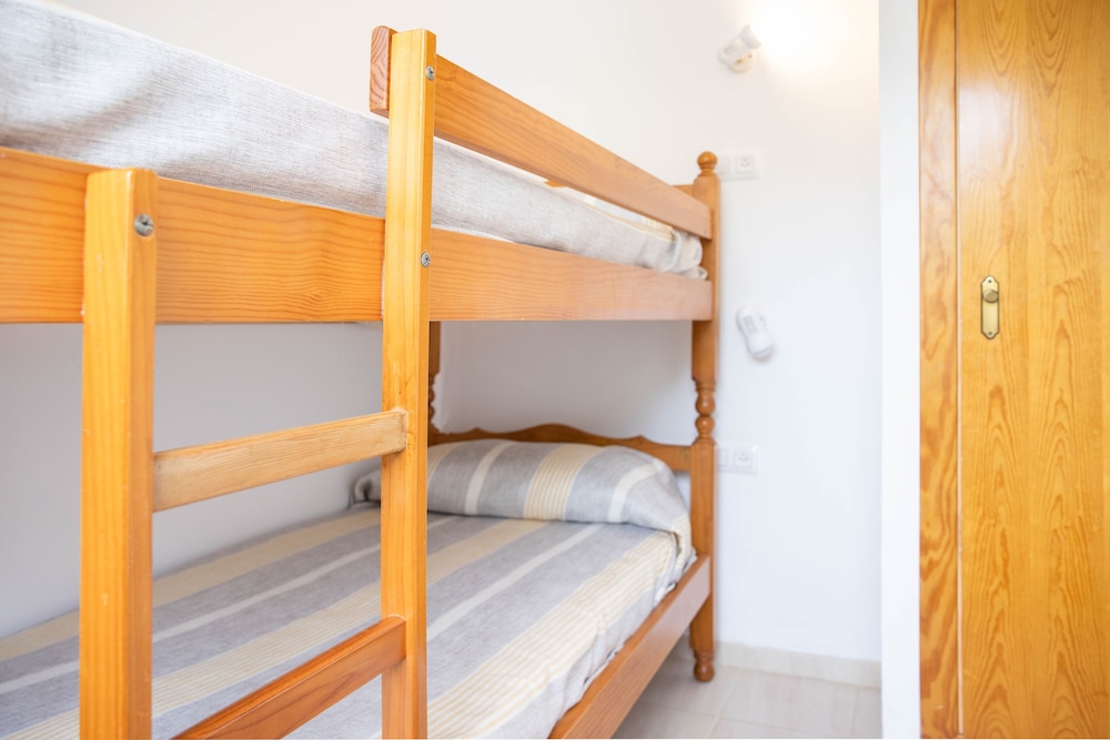 APARTAMENTOS TORREVELLA 9/37