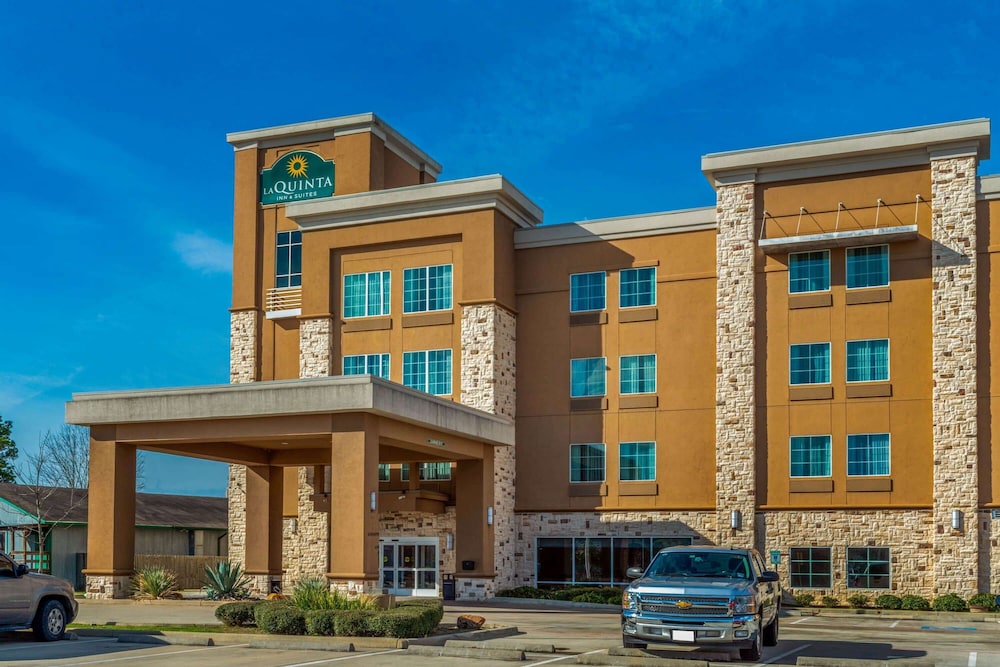 La Quinta Inn & Suites by Wyndham Houston Humble Atascocita 1/37