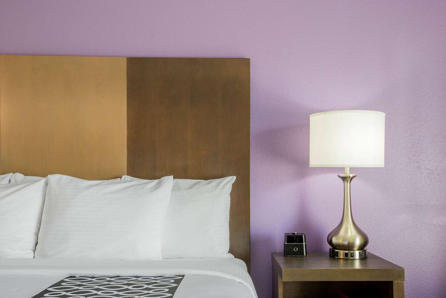 La Quinta Inn & Suites By Wyndham Pomona 25/52
