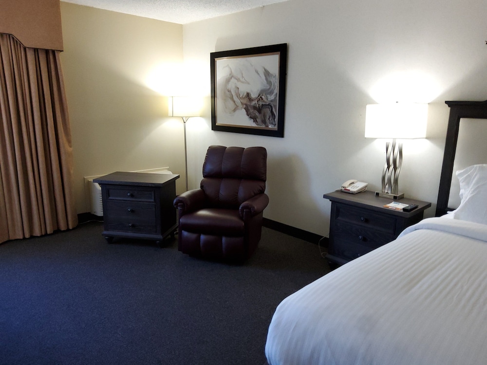 Klopfenstein Inn and Suites 11/34