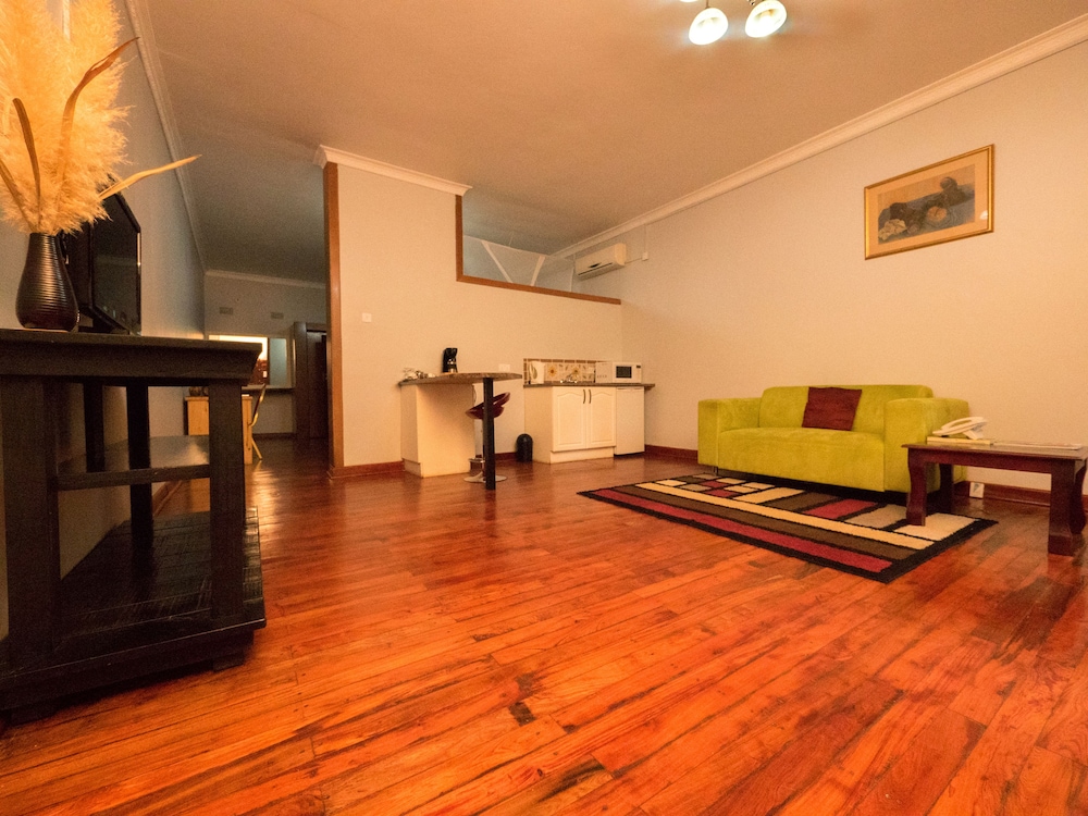 Palmwood Lodge 17/44