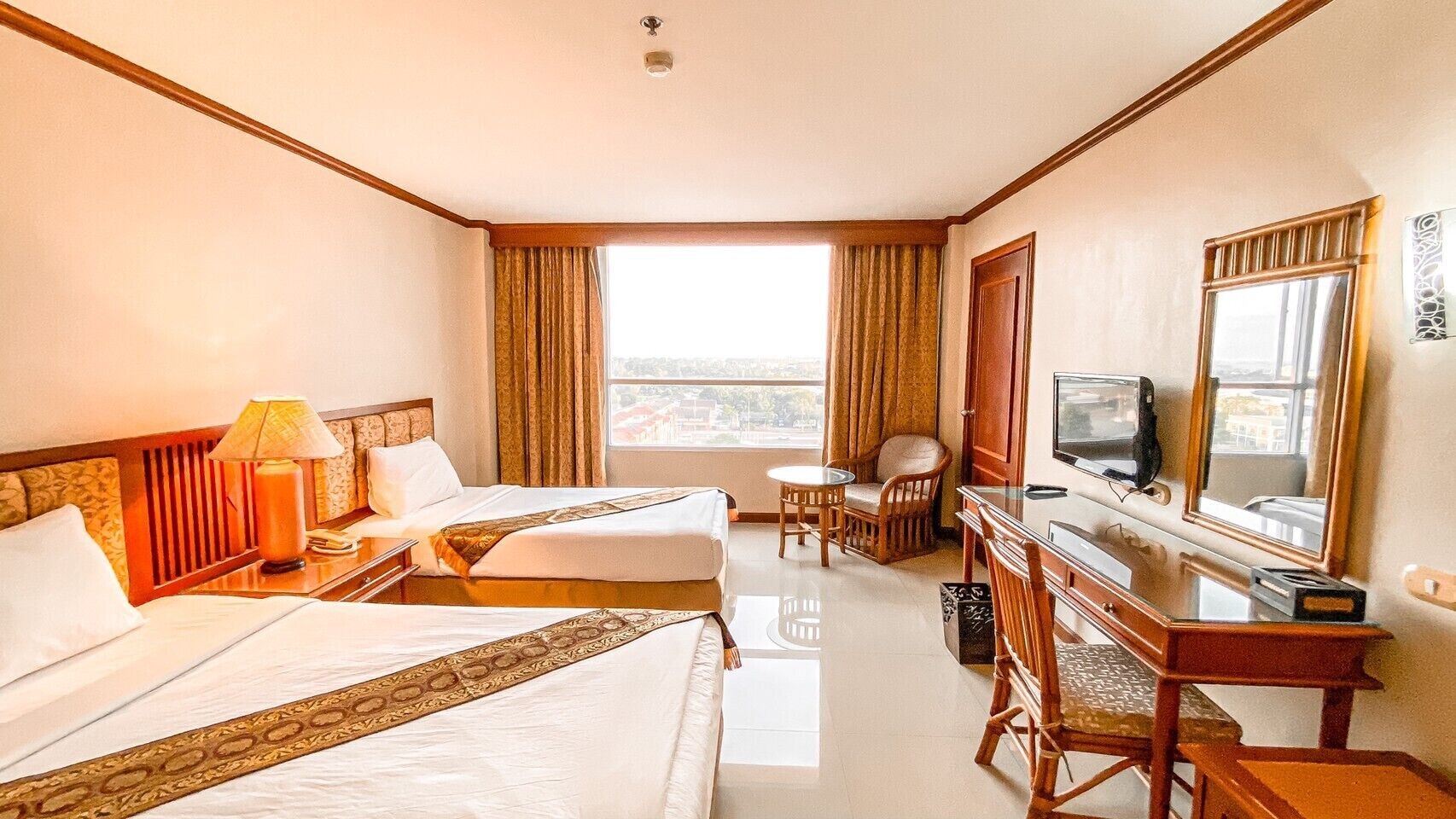 ECONOMY, TWIN BEDS