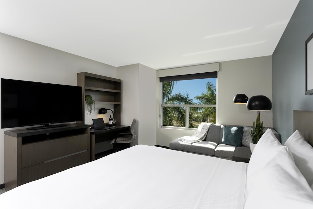 Room, 2 Queen Beds, Bay View, Den