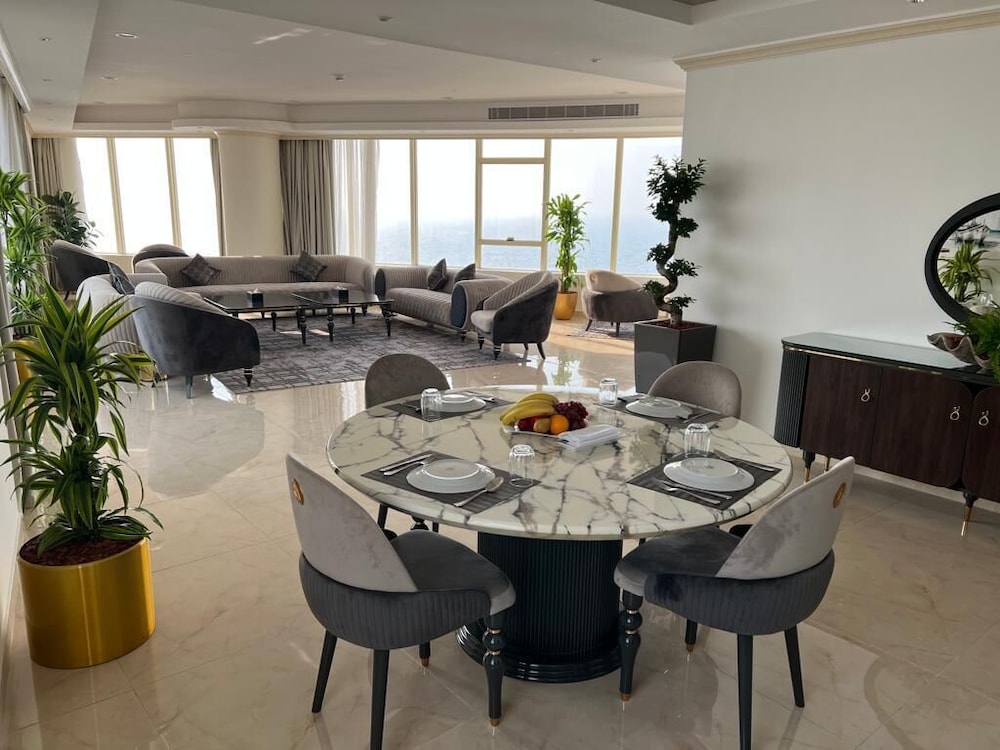 سي فرونت لوكس-سويت(Seafront Luxury Suites) 55/59