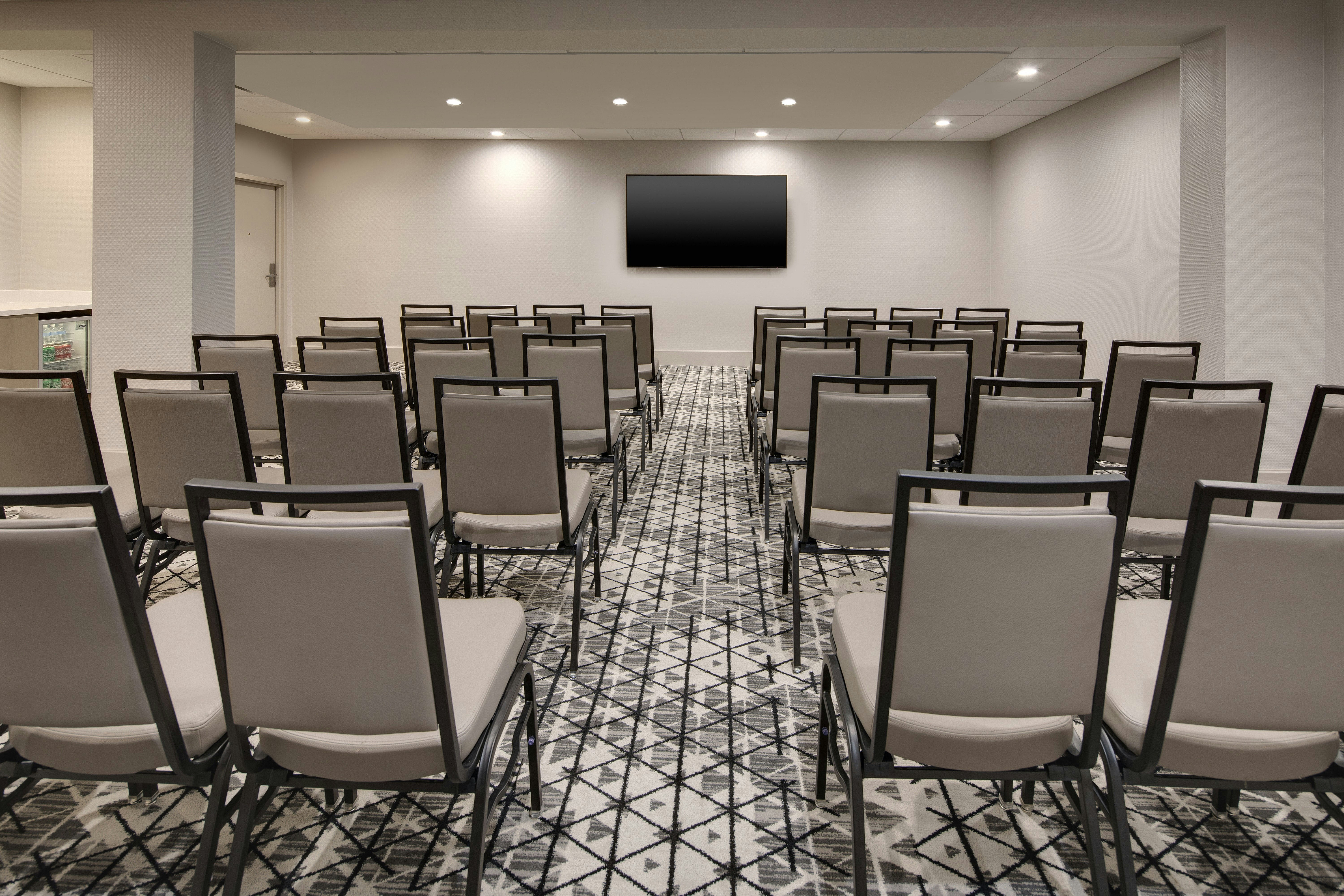 Embassy Suites By Hilton Atlanta Perimeter Center 53/60