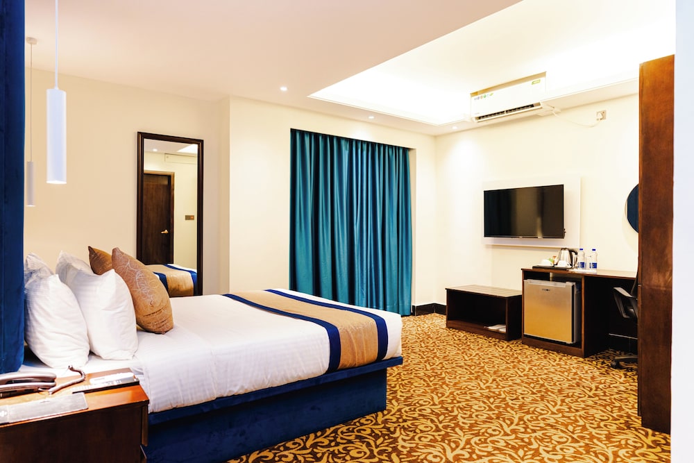 Marco Polo Dhaka 24/37
