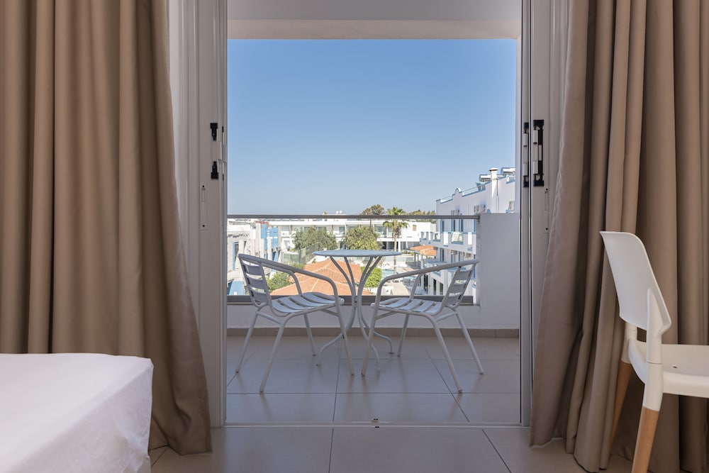 Aegean Blu Kos 39/39