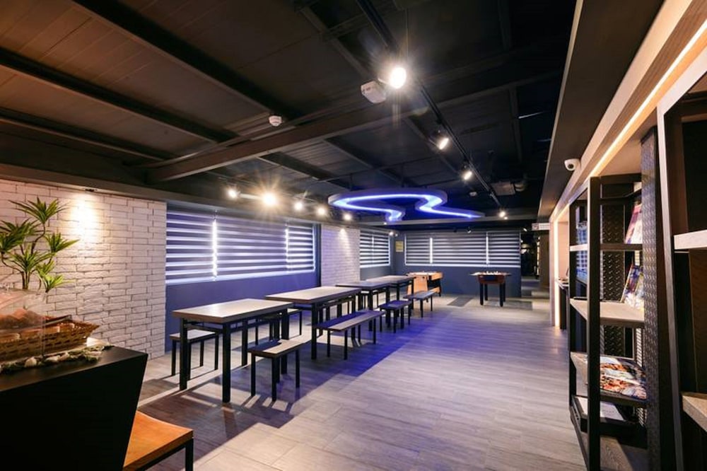 Kiwi Express Hotel-Taichung Station Branch Ii 47/60