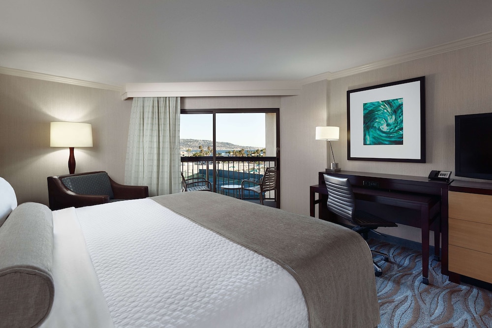 Sonesta Redondo Beach Marina 15/39