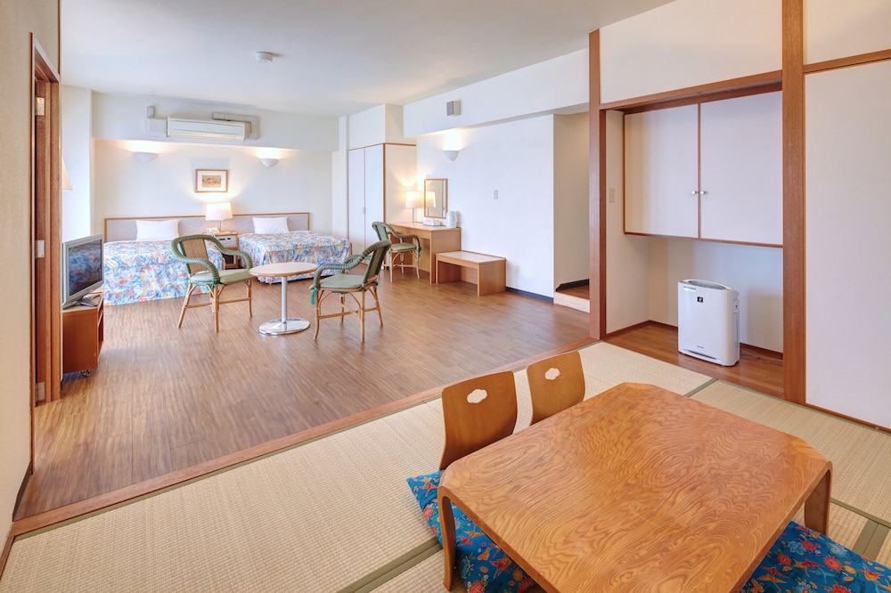 Hotel Yugaf Inn Bise 25/32