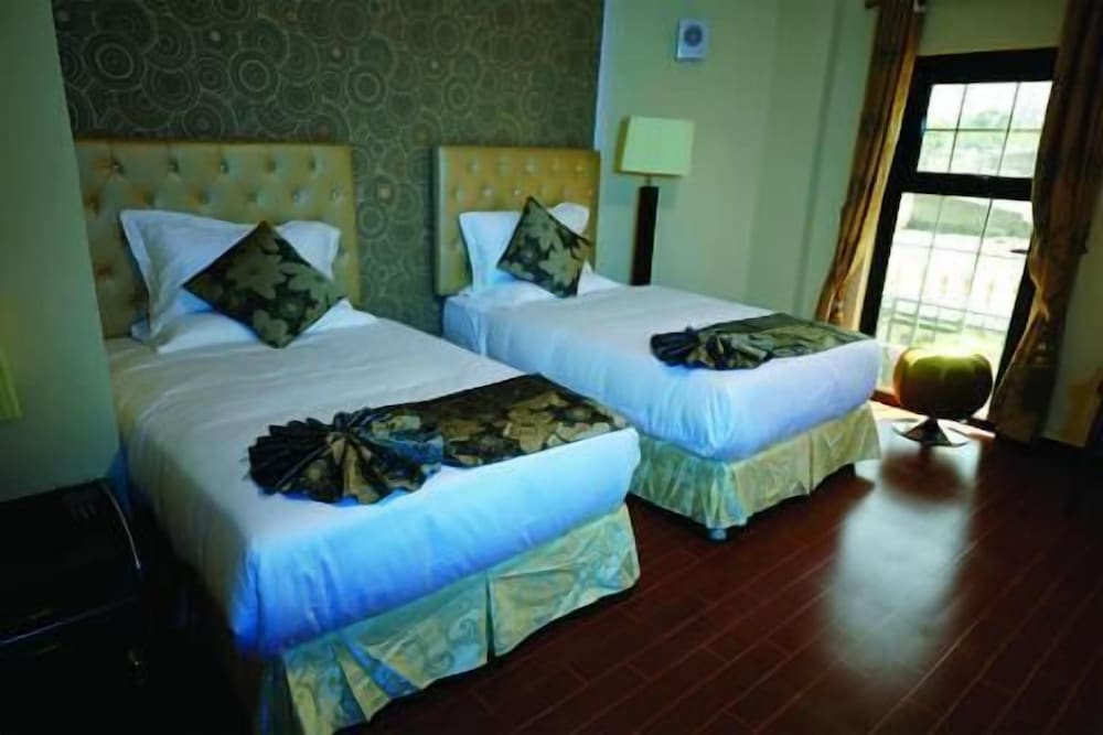 Afropolitan Hotel 5/36