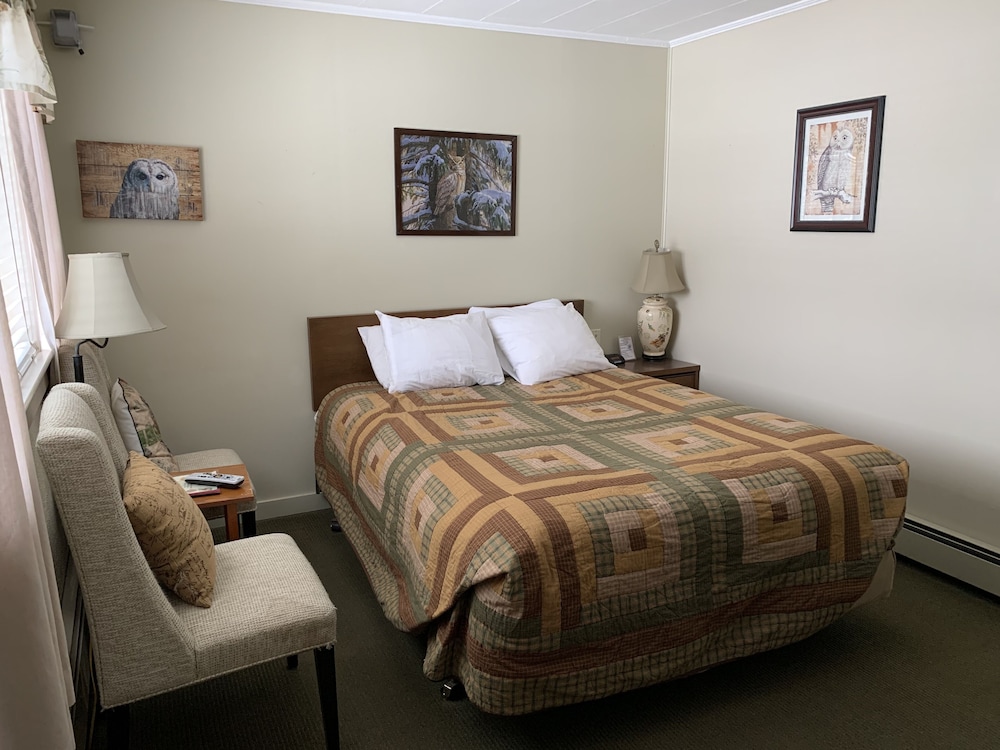 Motel, Standard, Queen Bed