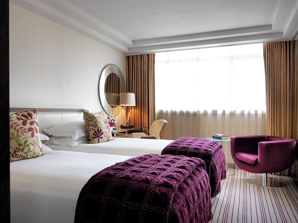 CLASSIC, TWIN BEDS