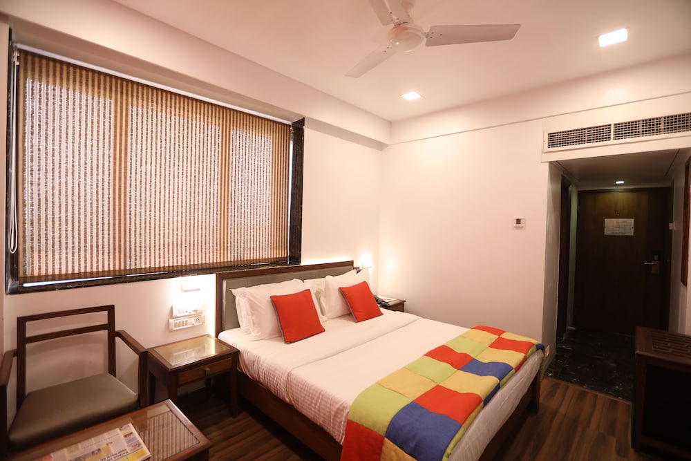 CITIZEN HOTEL 21/65
